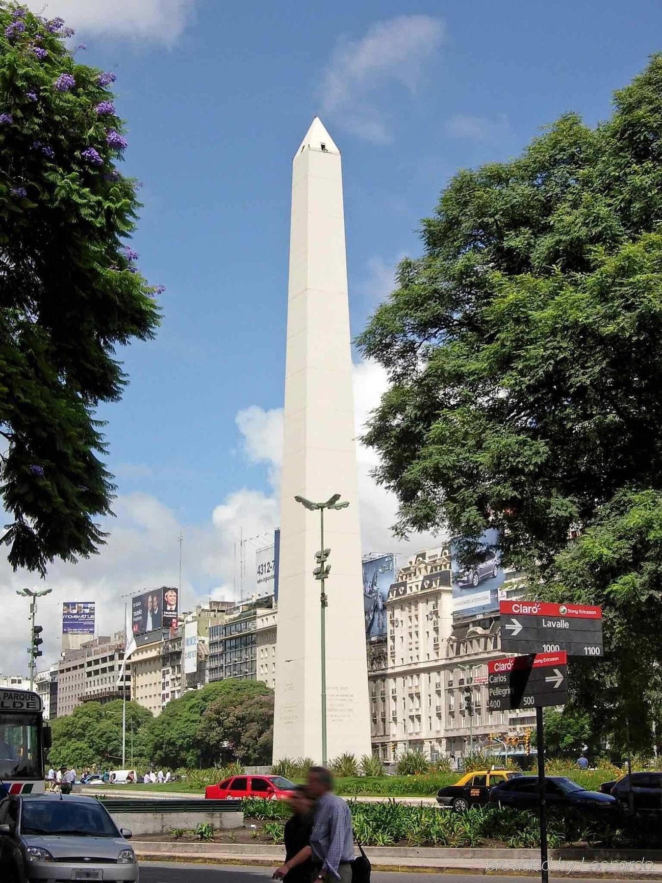 Hotel ibis Buenos Aires Obelisco Exterior foto