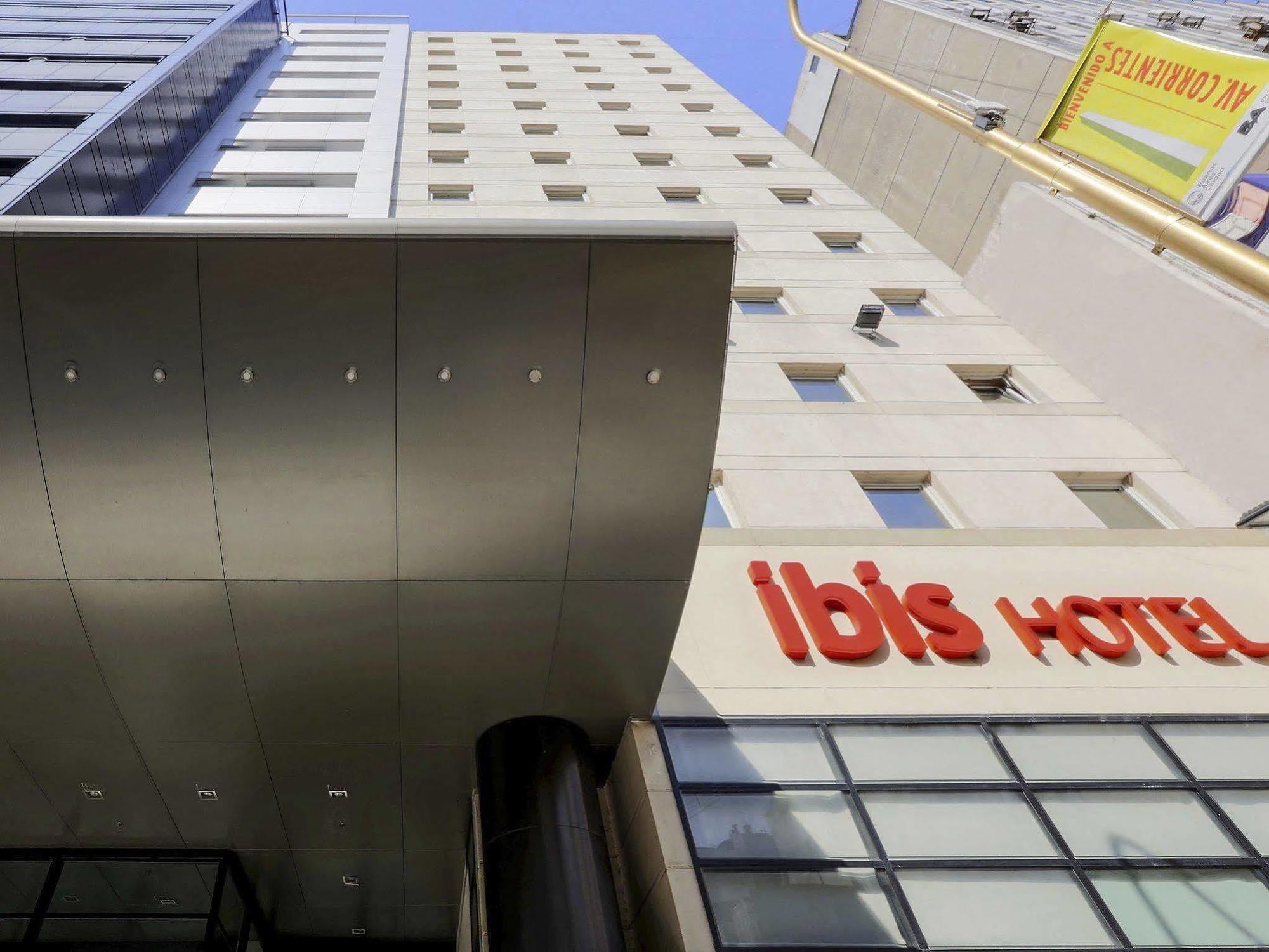 Hotel ibis Buenos Aires Obelisco Exterior foto